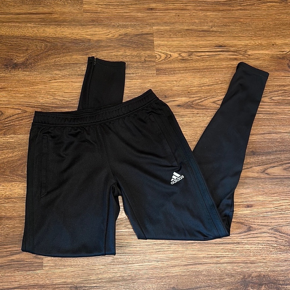 Adidas athletic pants size small